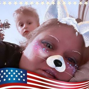 Meet your Posher, Pamela